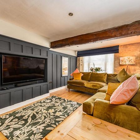 Stylish Central 6 Bedroom Converted Granary สแตมฟอร์ด ภายนอก รูปภาพ