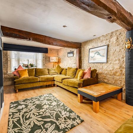 Stylish Central 6 Bedroom Converted Granary สแตมฟอร์ด ภายนอก รูปภาพ