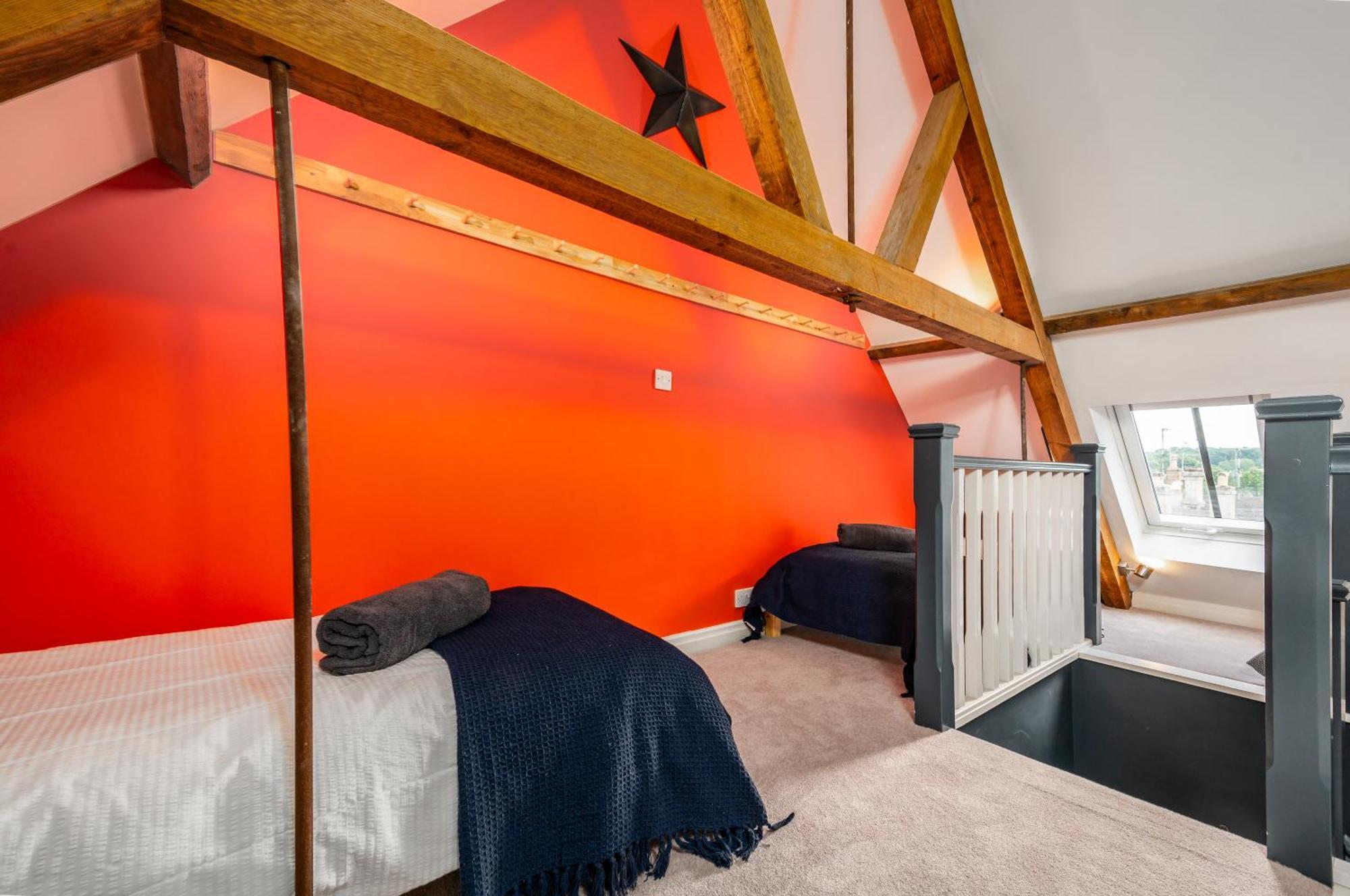 Stylish Central 6 Bedroom Converted Granary สแตมฟอร์ด ภายนอก รูปภาพ