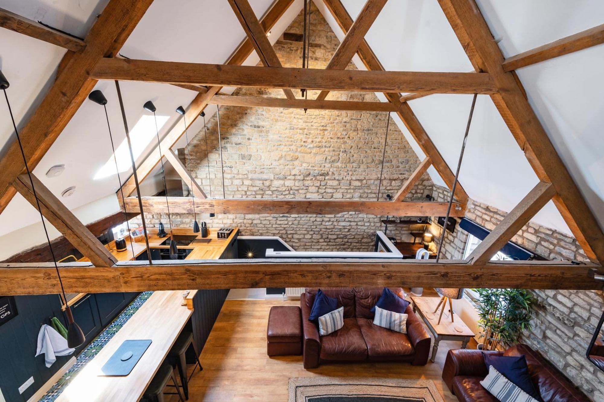 Stylish Central 6 Bedroom Converted Granary สแตมฟอร์ด ภายนอก รูปภาพ