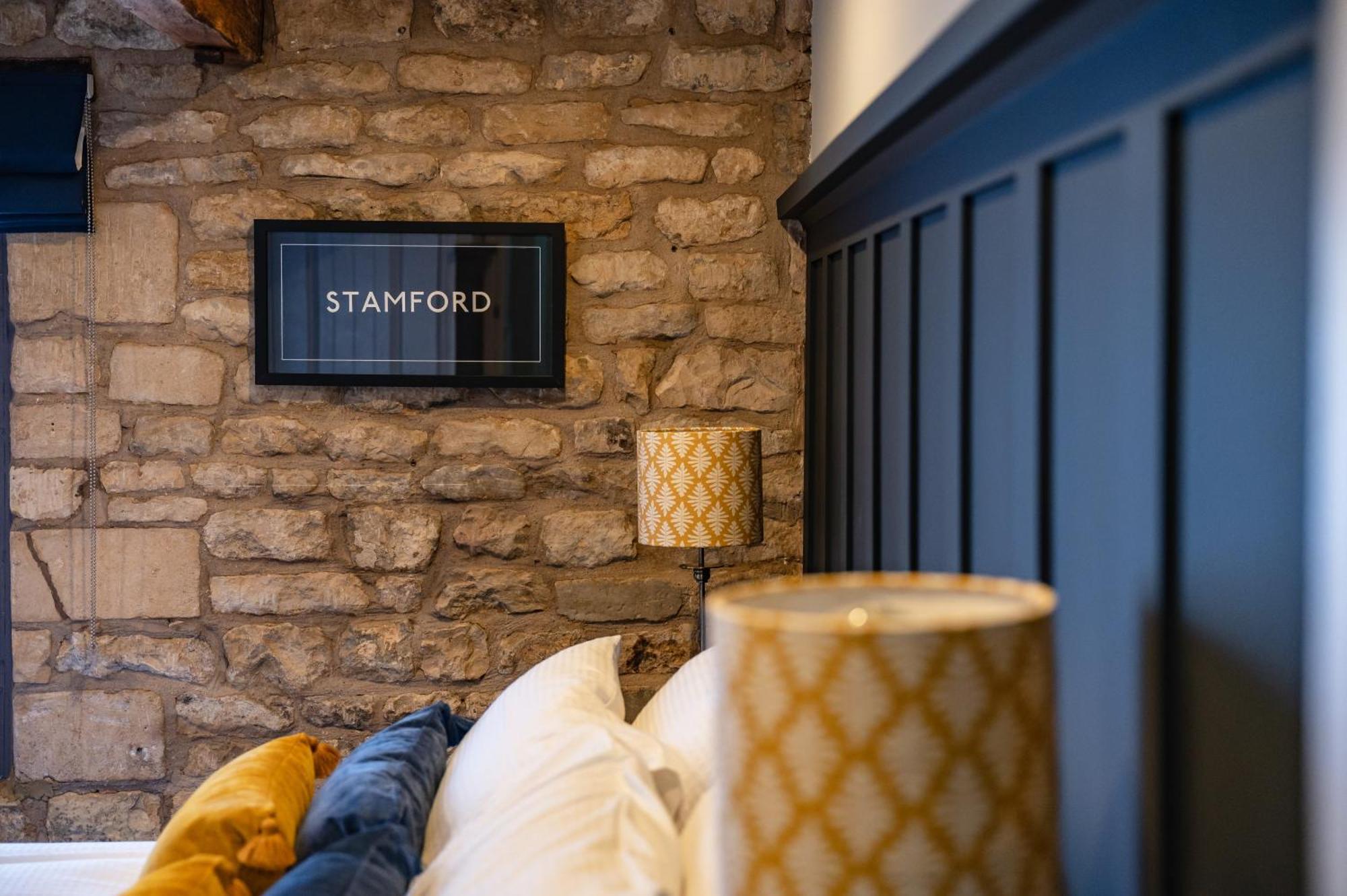 Stylish Central 6 Bedroom Converted Granary สแตมฟอร์ด ภายนอก รูปภาพ