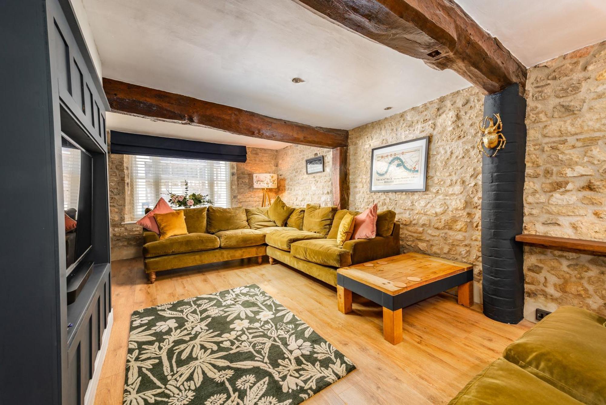 Stylish Central 6 Bedroom Converted Granary สแตมฟอร์ด ภายนอก รูปภาพ